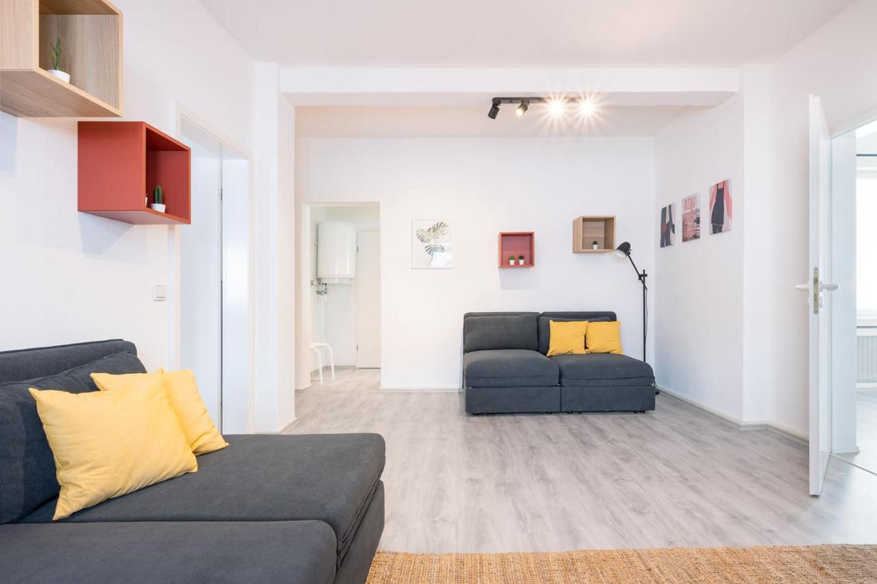 2 Bedroom Top Floor Apartment Direct On Marienplatz Munchen Bagian luar foto