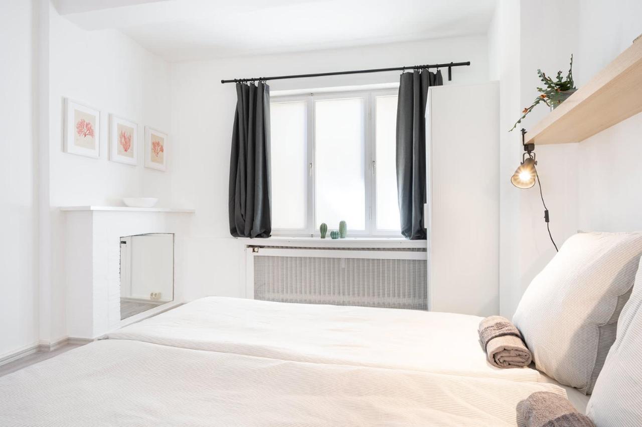 2 Bedroom Top Floor Apartment Direct On Marienplatz Munchen Bagian luar foto